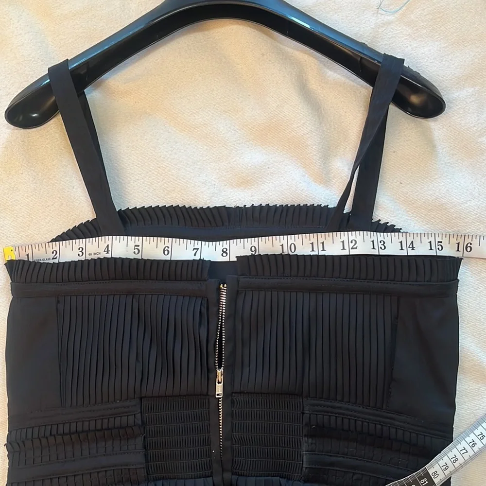 Top - Picture 4 of 12